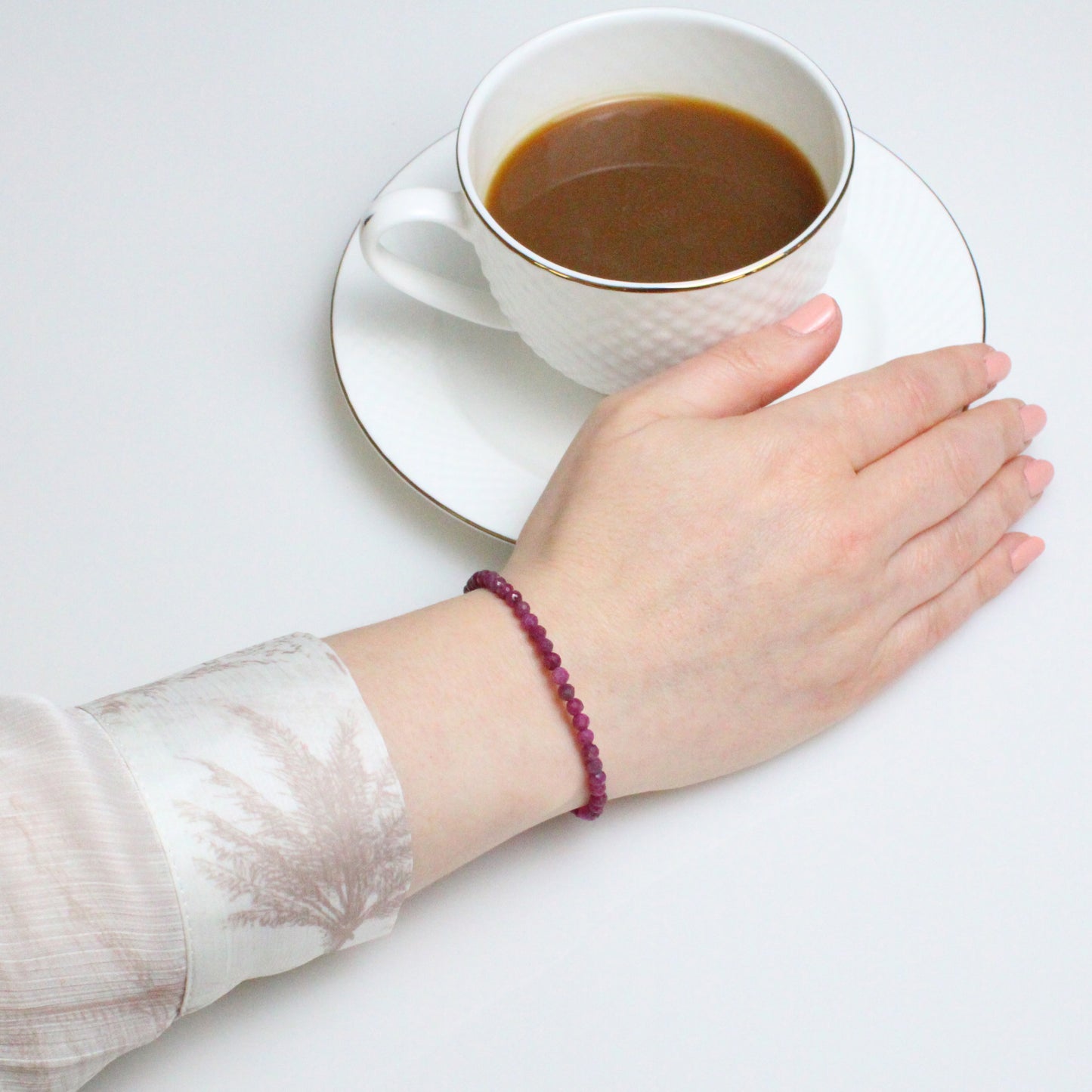 Echtes Rubin Edelstein Armband 4mm facettiert mit Blüte