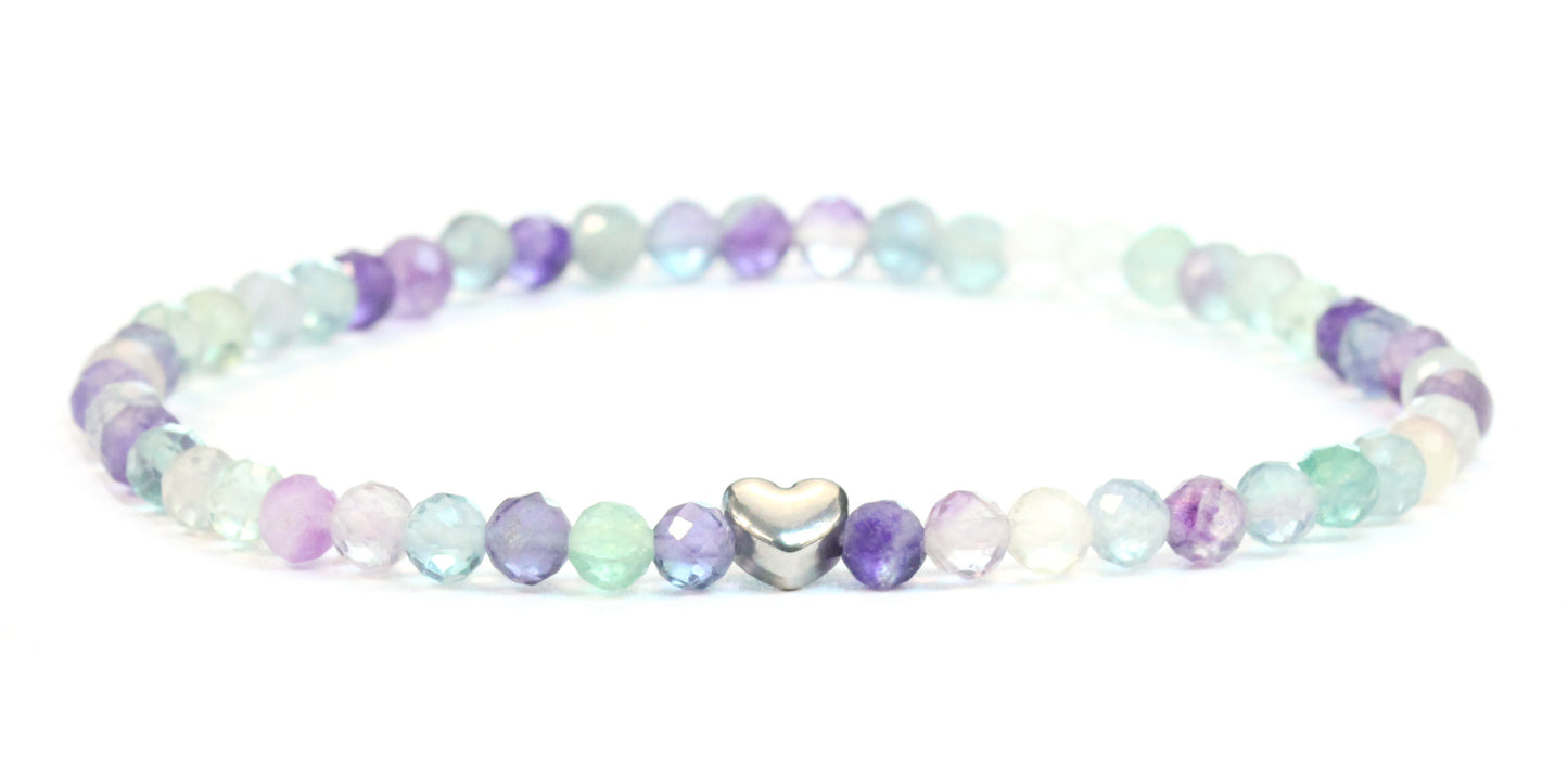Regenbogenfluorit Edelstein Armband 4mm facettiert mit Herz