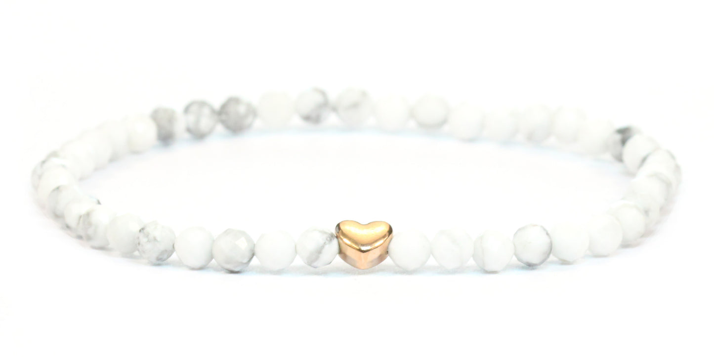 Howlith Edelstein Armband 4mm facettiert mit Herz