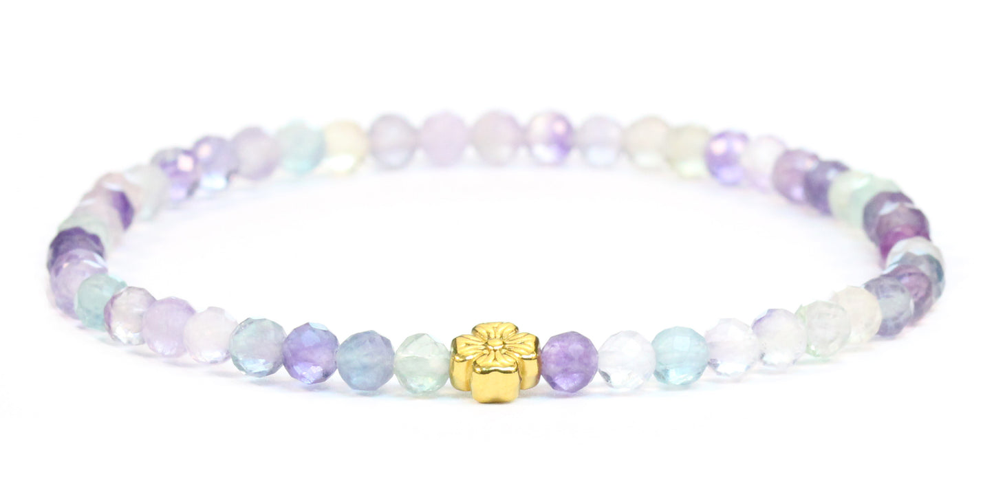 Echtes Regenbogenfluorit Edelstein Armband 4mm facettiert mit Blüte