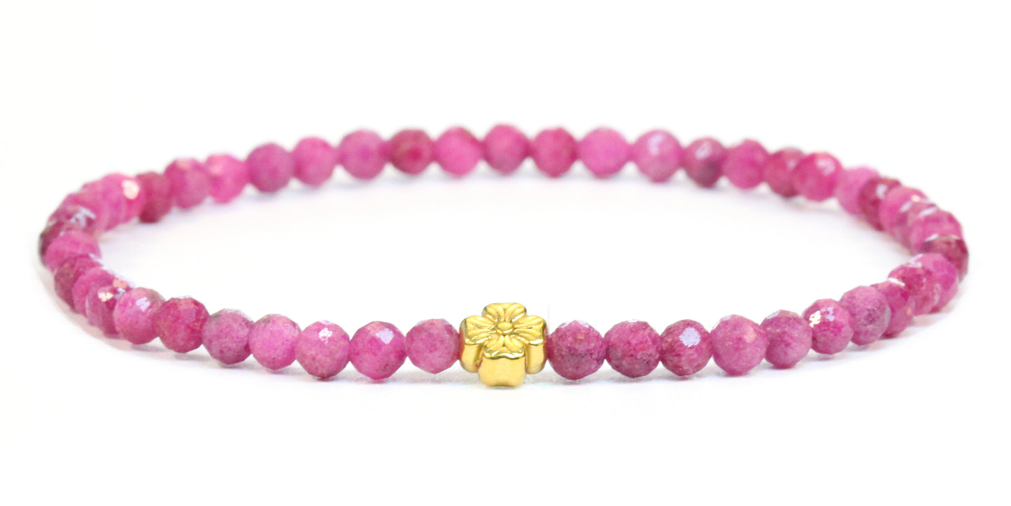 Echtes Rubin Edelstein Armband 4mm facettiert mit Blüte