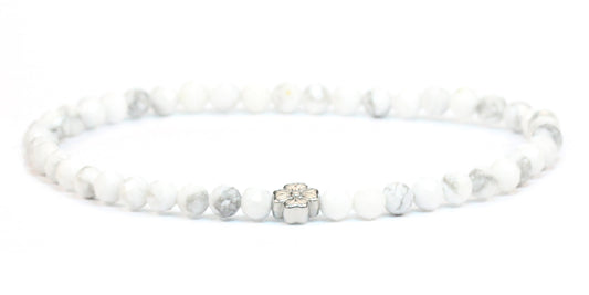 Echtes Howlith Edelstein Armband 4mm facettiert mit Blüte