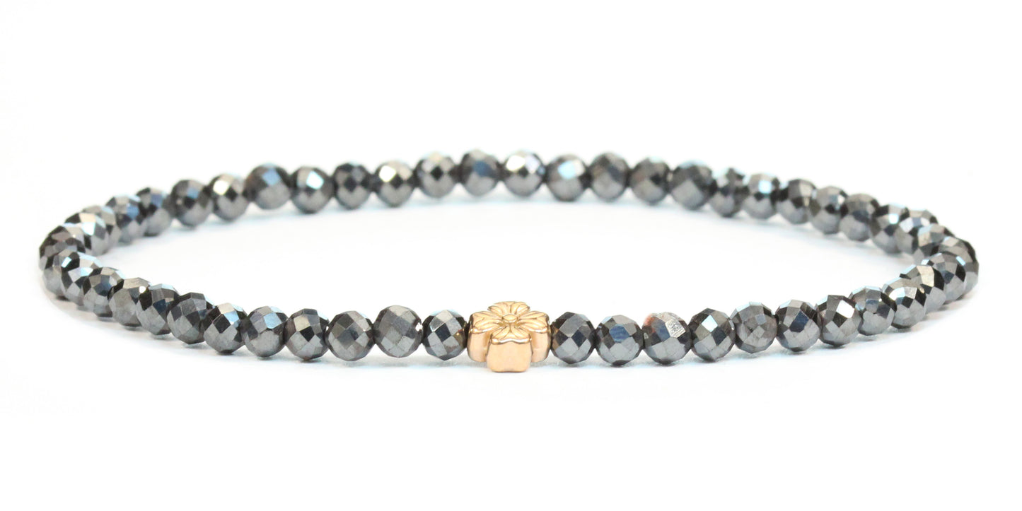 Echtes Hämatit Edelstein Armband 4mm facettiert mit Blüte