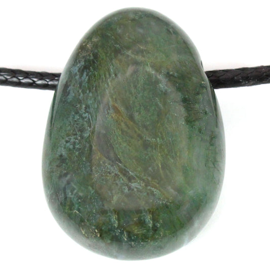 Echter Moosachat Tropfenanhänger mit gewachstem Baumwollband